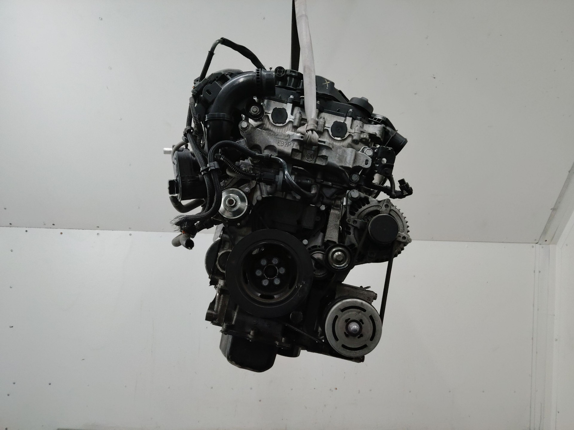Двигатель HN05 Peugeot 208 1.2 Бензин