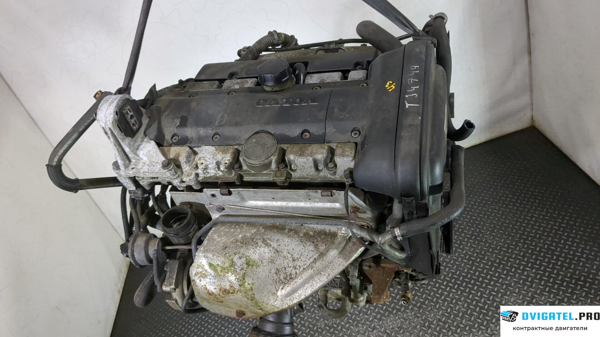 Двигатель Volvo V70 2001 - 2008 B5244T3 2.4 л., Бензин, Турбо-инжектор, артикул 8871516