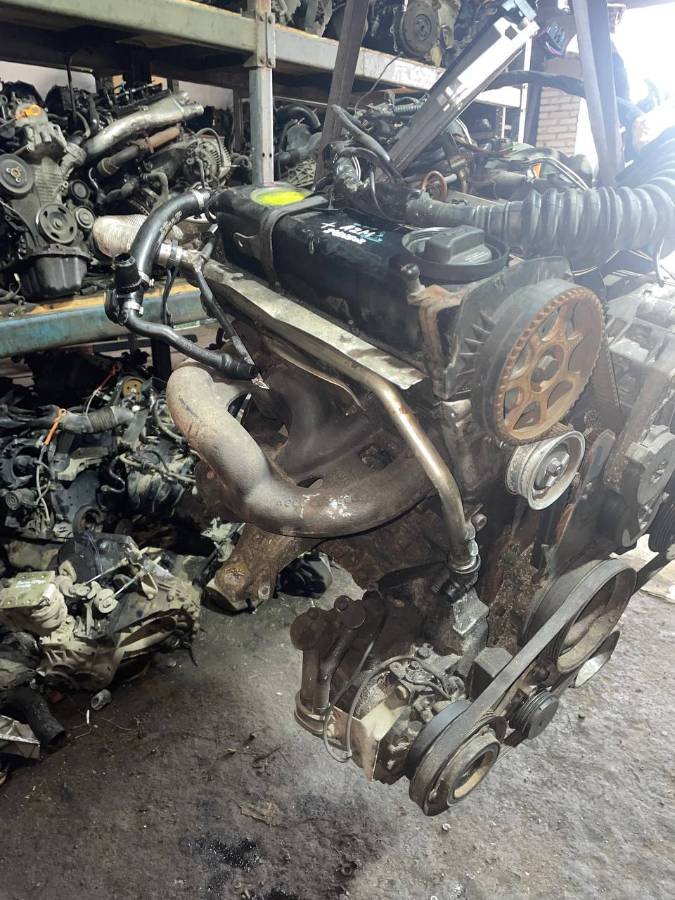 Двигатель AZM Volkswagen Passat B5 2.0 Бензин