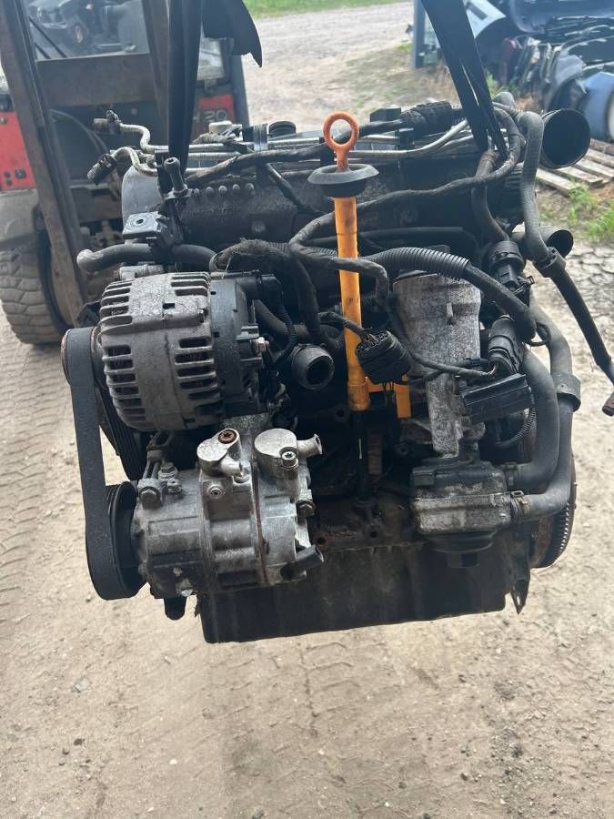 Двигатель BXE Volkswagen Passat B6 1.9 Дизель