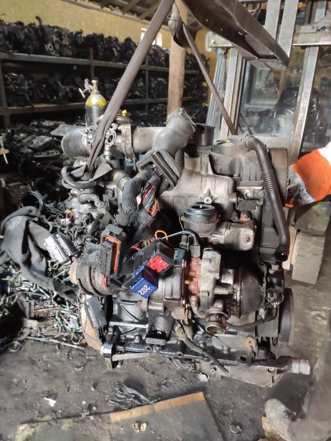 Двигатель AVB Volkswagen Passat B5 1.9 Дизель