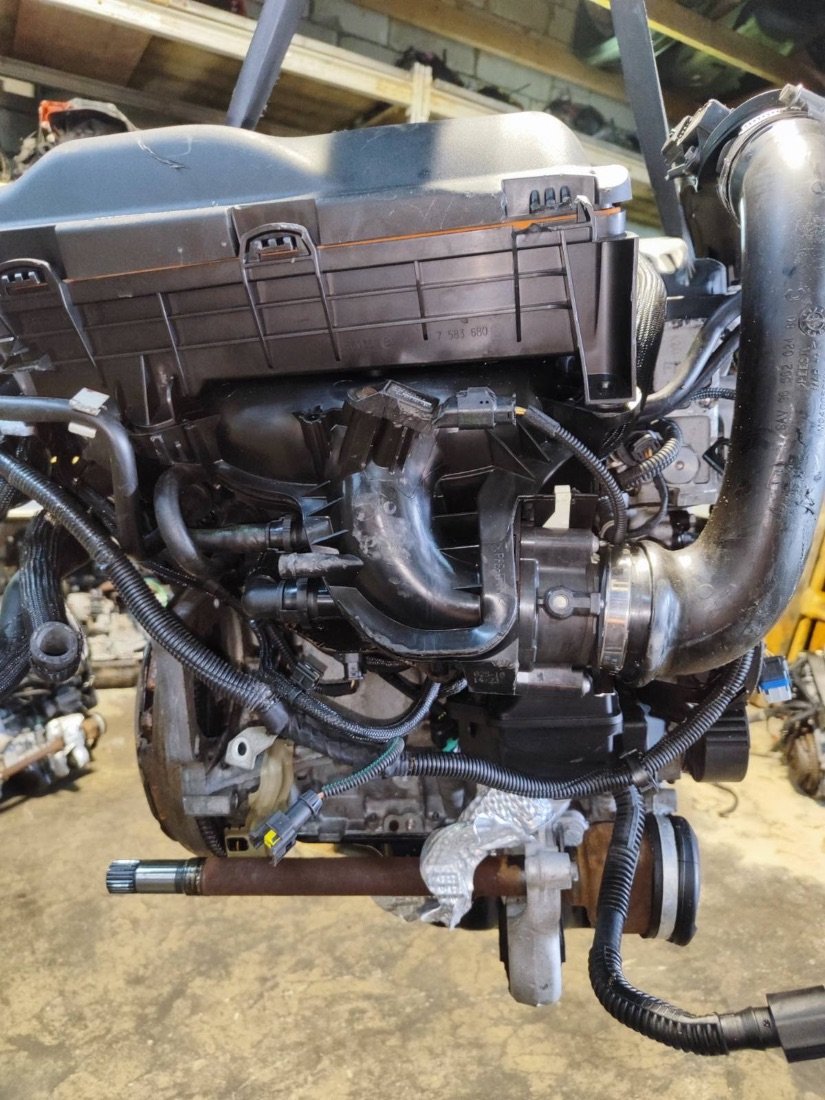 Двигатель 5F04 Peugeot 308 1 1.6 Бензин