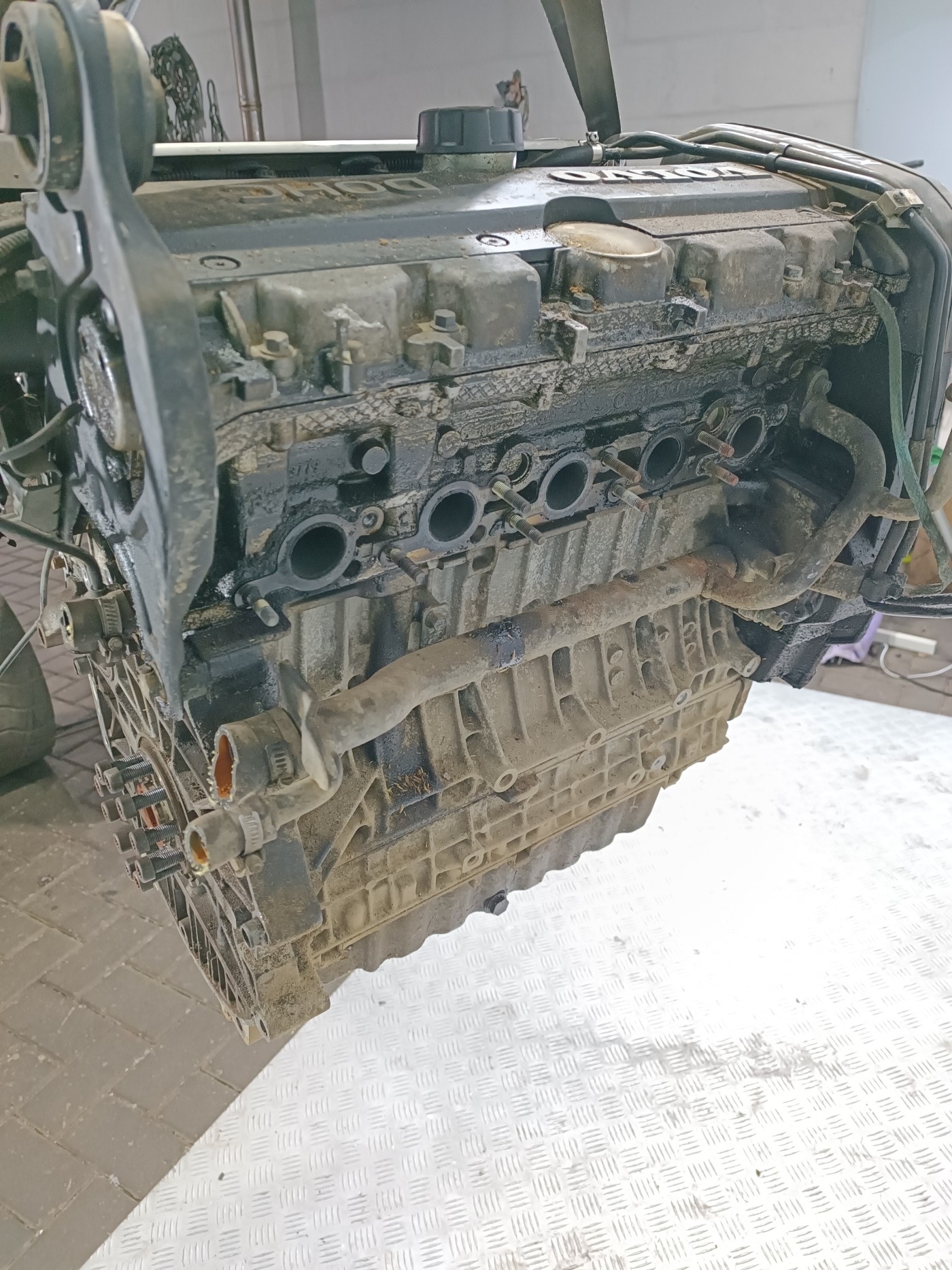 Двигатель B5252S Volvo S70 2.5 Бензин