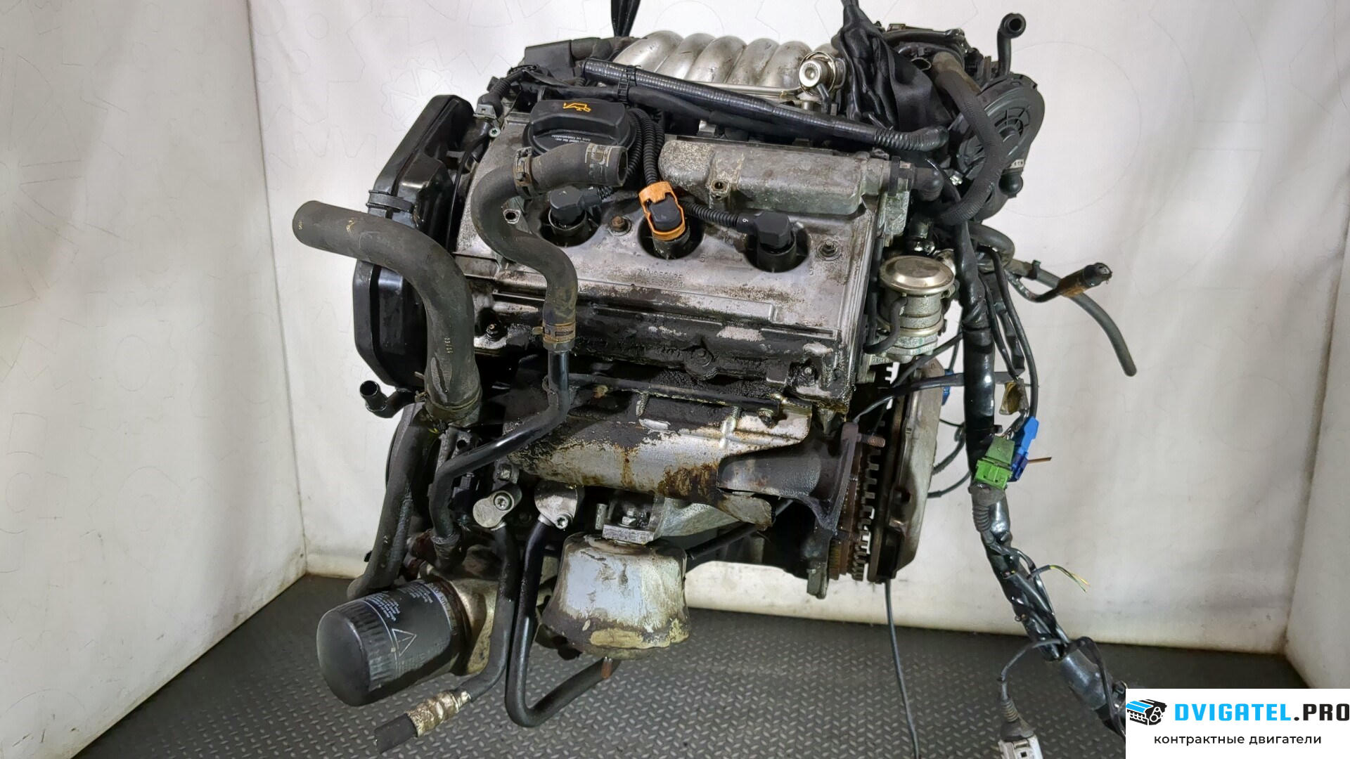 Двигатель Audi A4 B6 2000 - 2004 BDV 2.4 л., Бензин, Инжектор, артикул 8849424