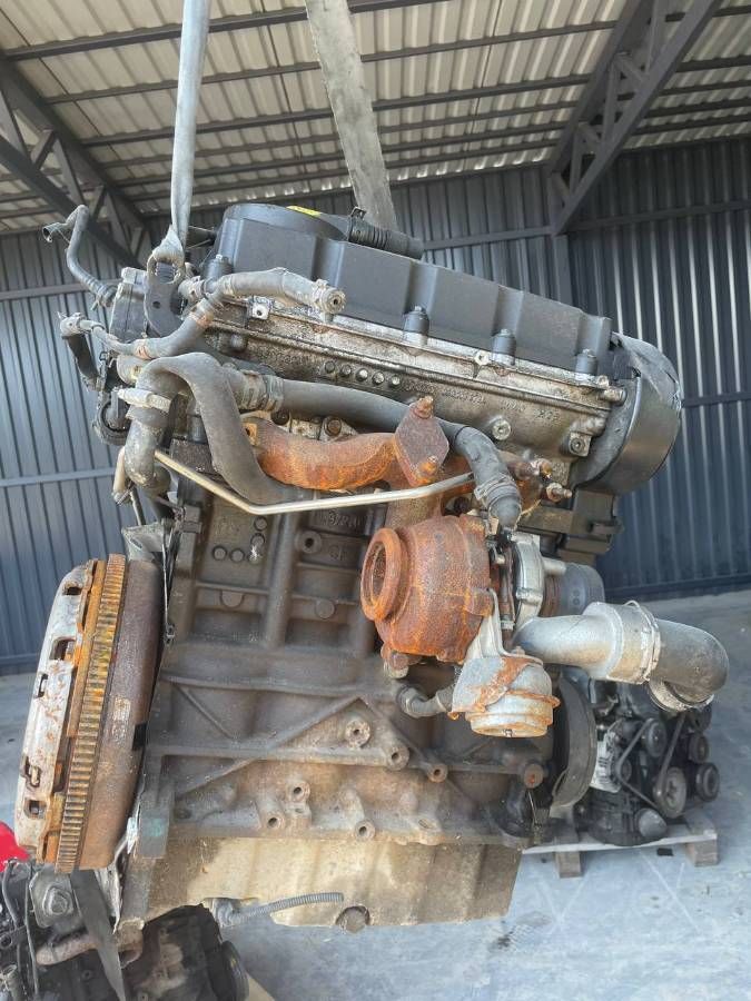 Двигатель BKD Volkswagen Passat B6 2.0 Дизель
