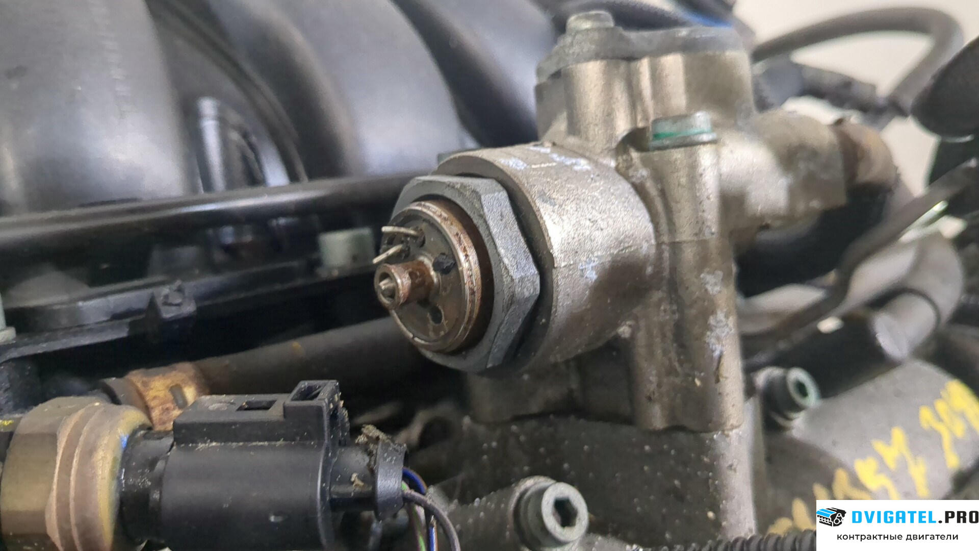 Двигатель Volkswagen Touran 2003 - 2006 BLF 1.6 л., Бензин, FSI, артикул 8586551