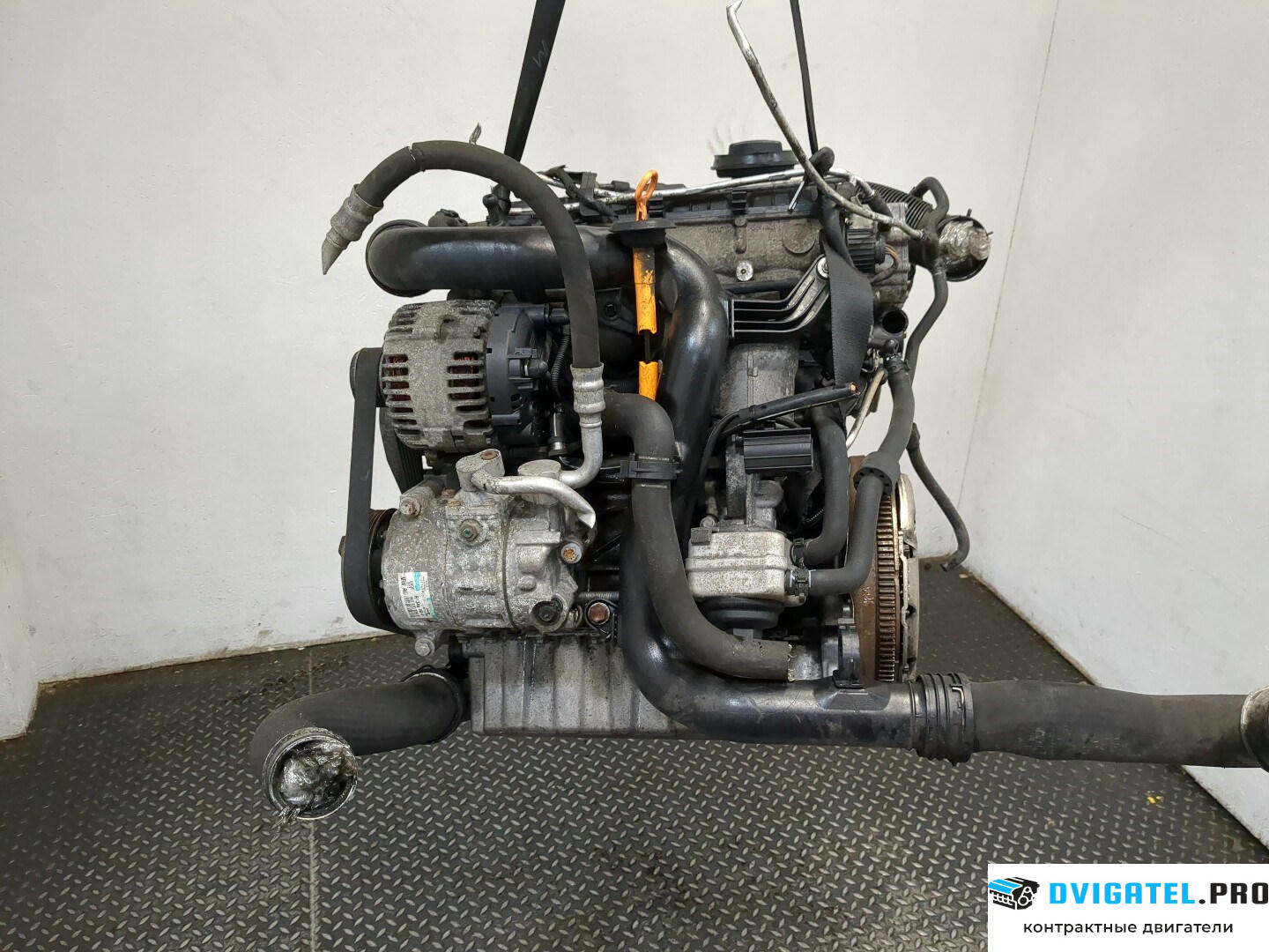 Двигатель Volkswagen Golf 5 2003 - 2009 BXE 1.9 л., Дизель, TDI, артикул 8640518
