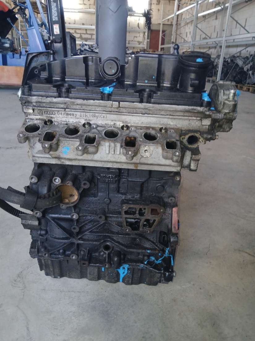 Двигатель CLC Volkswagen Caddy 3 2.0 Дизель