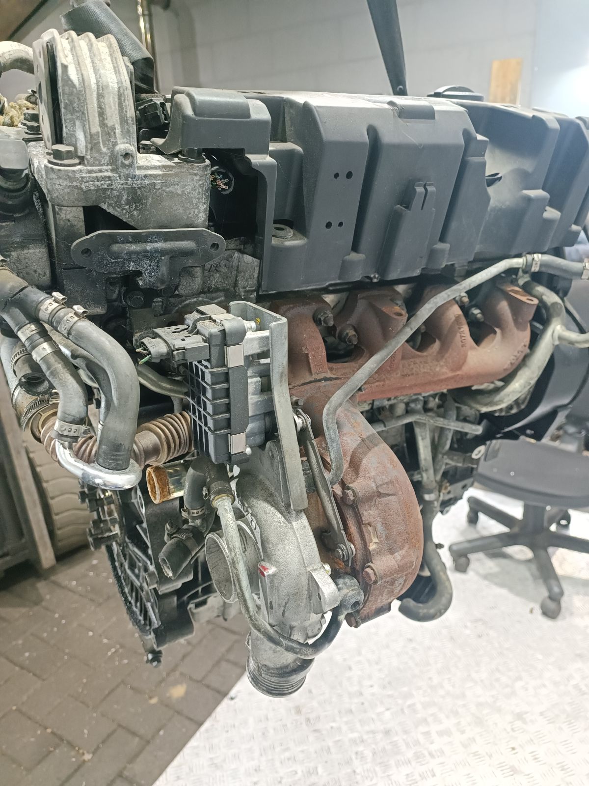 Двигатель D5244t Volvo V70 2 2.4 Дизель