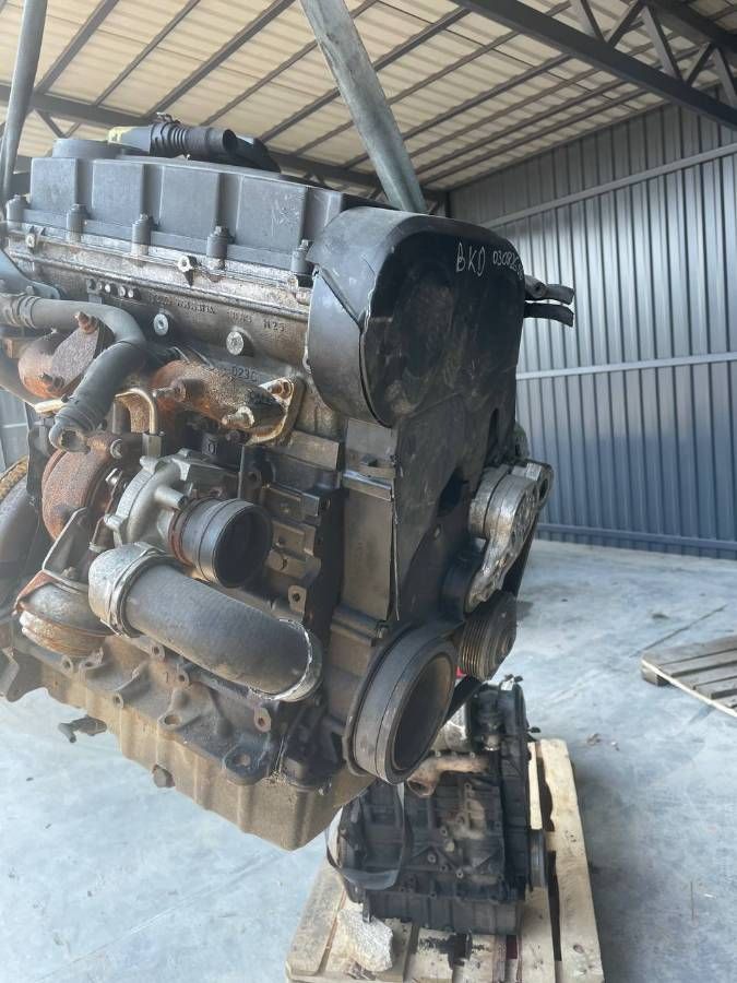 Двигатель BKD Volkswagen Passat B6 2.0 Дизель