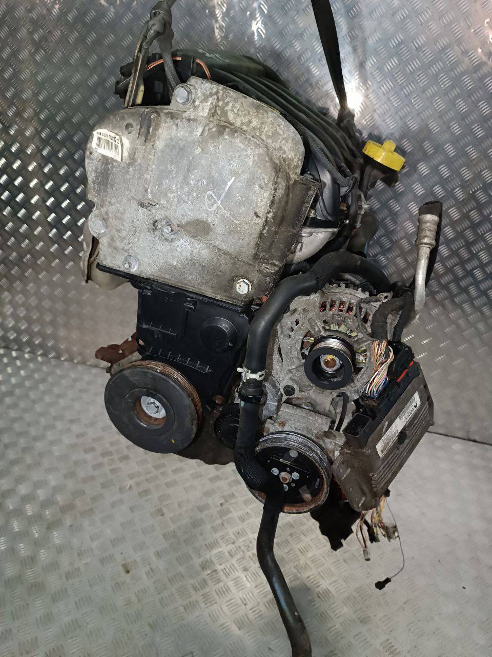 Двигатель K4M804 Renault Clio 3 1.6 Бензин