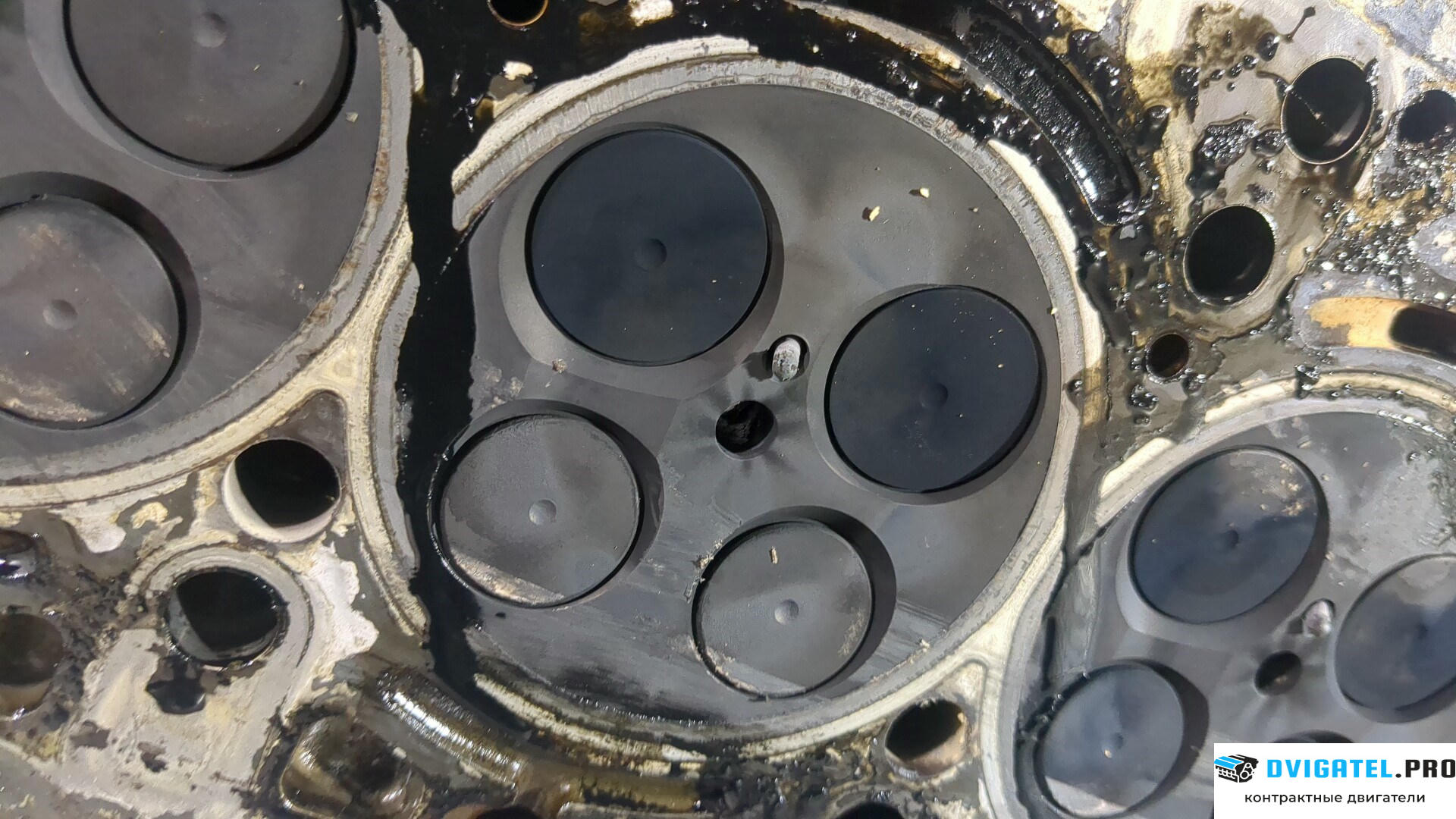 Головка блока цилиндров (ГБЦ) Mercedes C W204 2007 - 2013 OM 651.911 2.1 л., Дизель, CDI, артикул 8935557