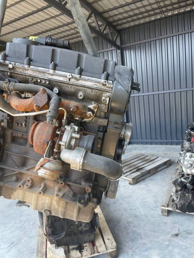 Двигатель BKD Volkswagen Passat B6 2.0 Дизель