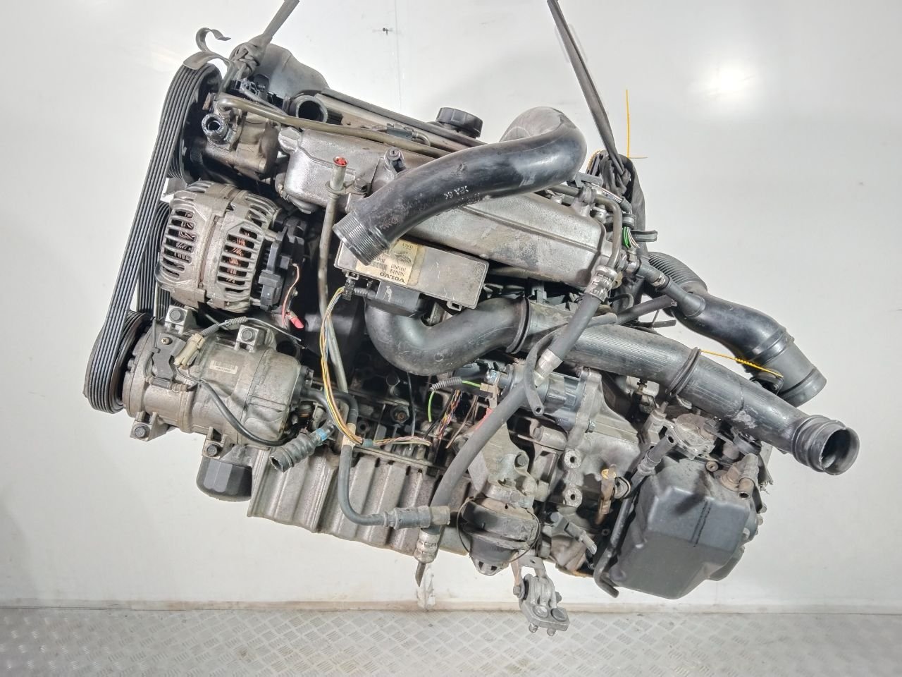 Двигатель B5244T Volvo S80 1 2.4 Бензин