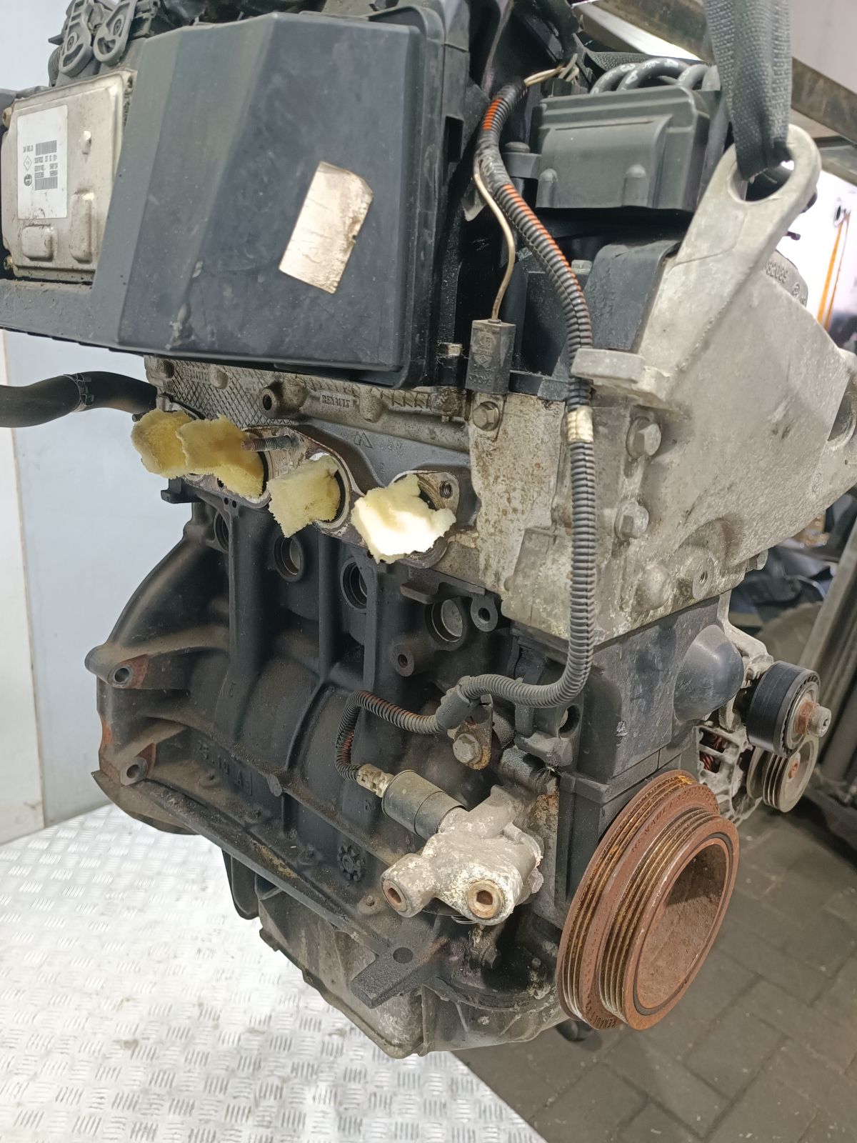 Двигатель D4F03 Renault Clio 2 1.2 Бензин