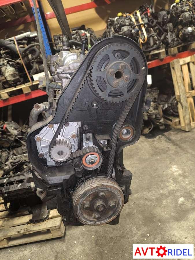 Двигатель D5244T Volvo V70 2 2.4 Дизель