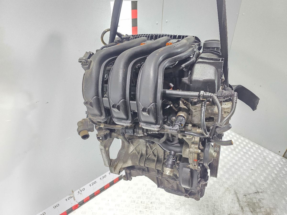 Двигатель HM01 Peugeot 208 1.2 Бензин