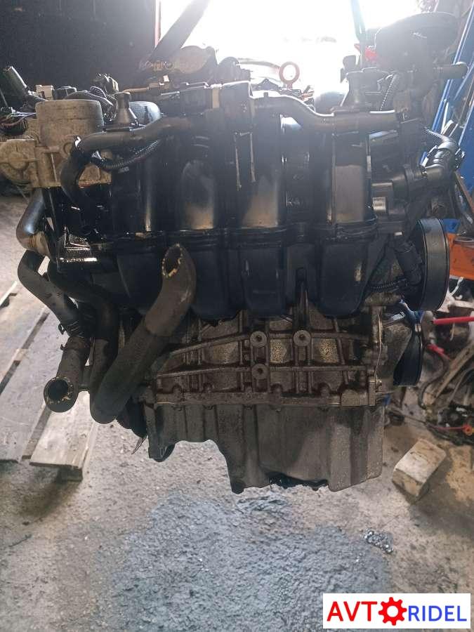 Двигатель BLP Volkswagen Golf 5 1.6 Бензин