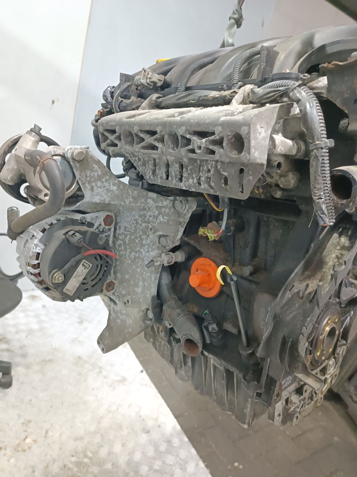 Двигатель F4P775 Renault Laguna 2 1.8 Бензин