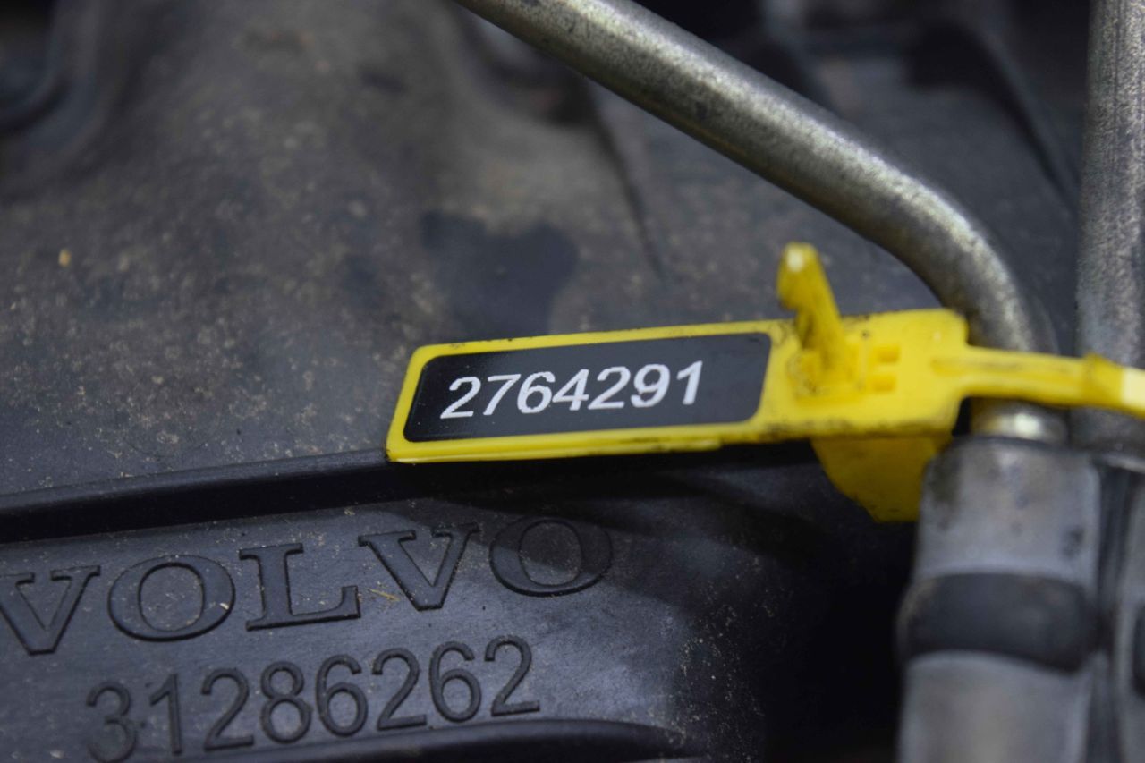 Двигатель D5244T10 Volvo XC60 1 2.4 Дизель
