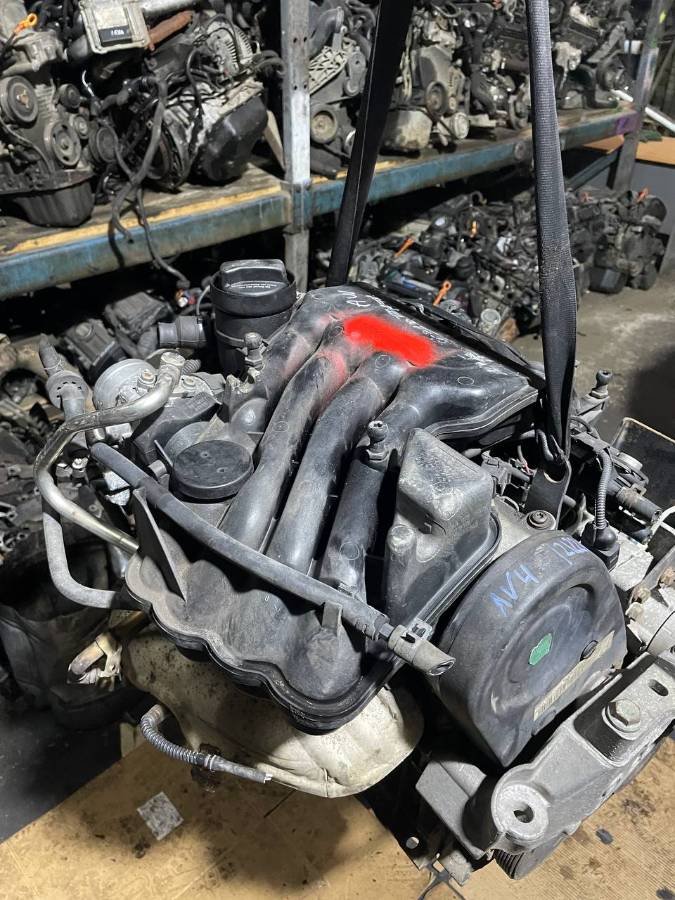 Двигатель AVU Volkswagen Golf 4 1.6 Бензин