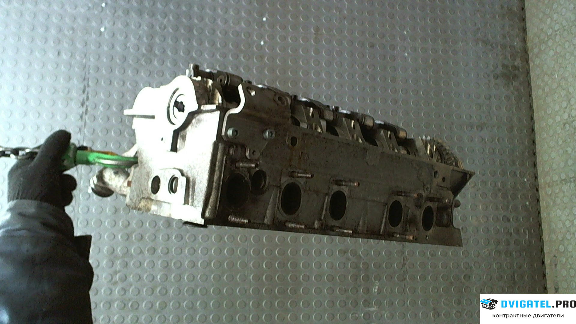 Головка блока цилиндров (ГБЦ) Volkswagen Touareg 2002 - 2007 AYH 5 л., Дизель, артикул 7767172