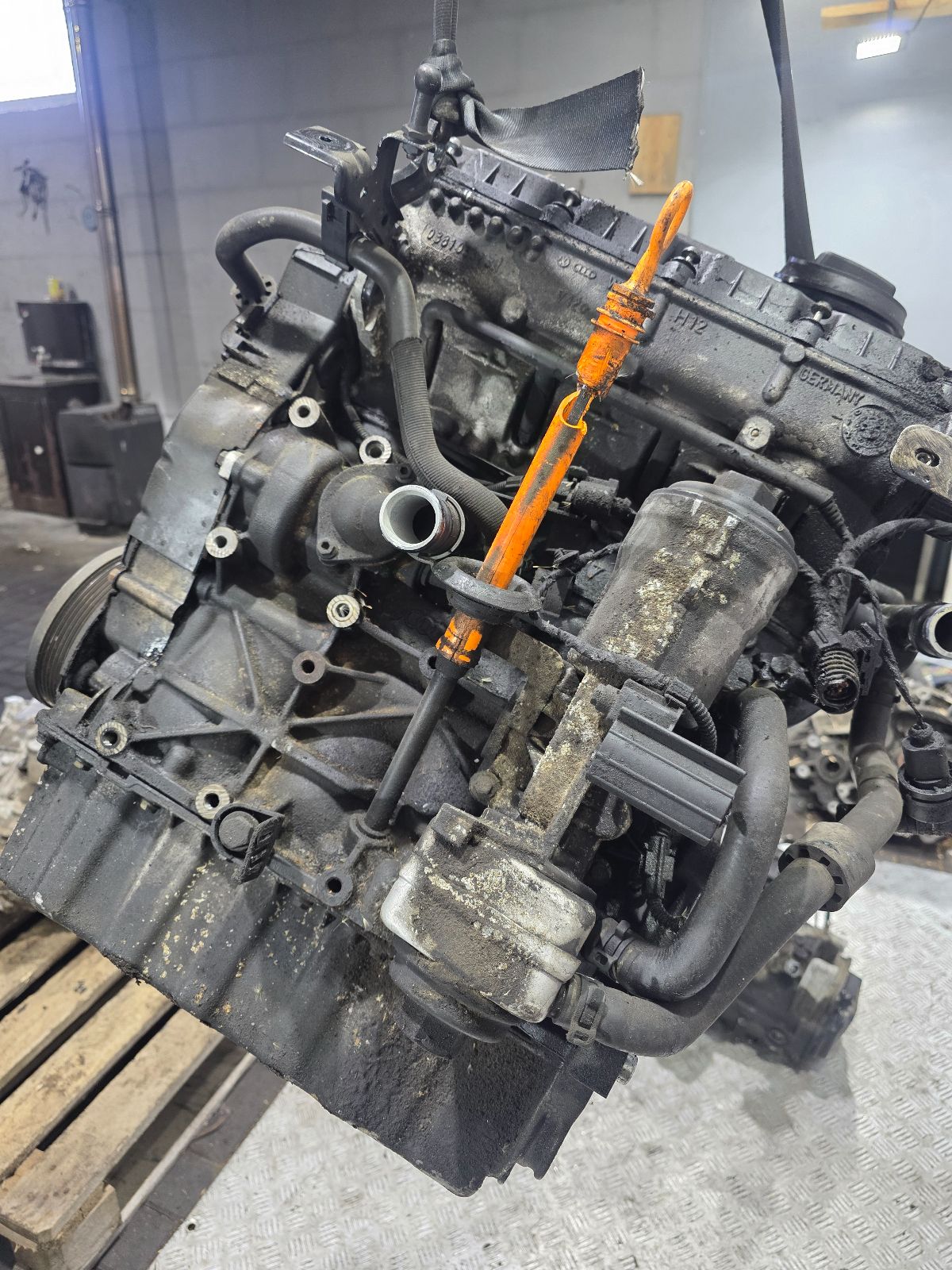 Двигатель BXE Volkswagen Golf 5 1.9 Дизель
