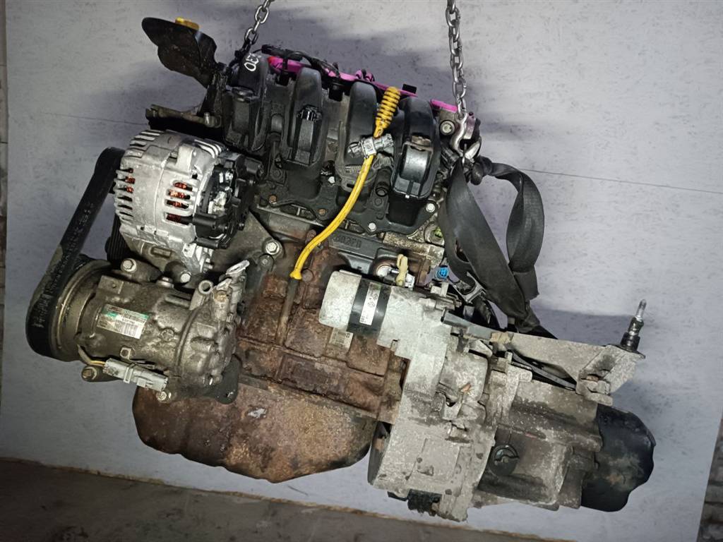 Двигатель D4F742 Renault Clio 2 1.2 Бензин