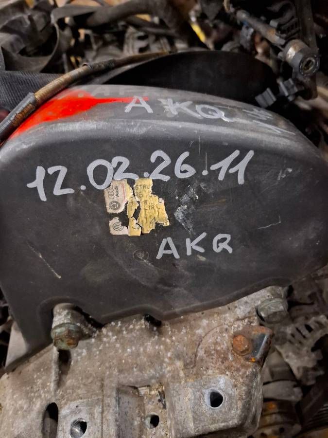 Двигатель AKQ Volkswagen Golf 4 1.4 Бензин