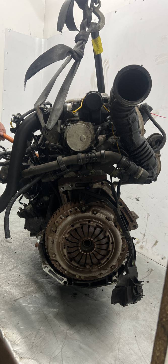 Двигатель K9KT766 Renault Clio 2 1.5 Дизель
