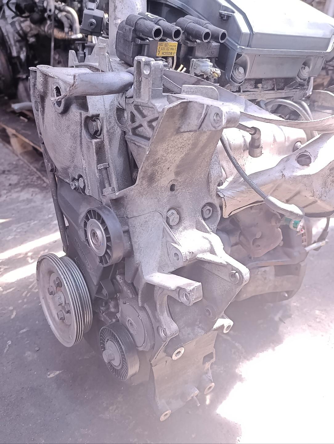 Двигатель K7MG745 Renault Clio 2 1.6 Бензин