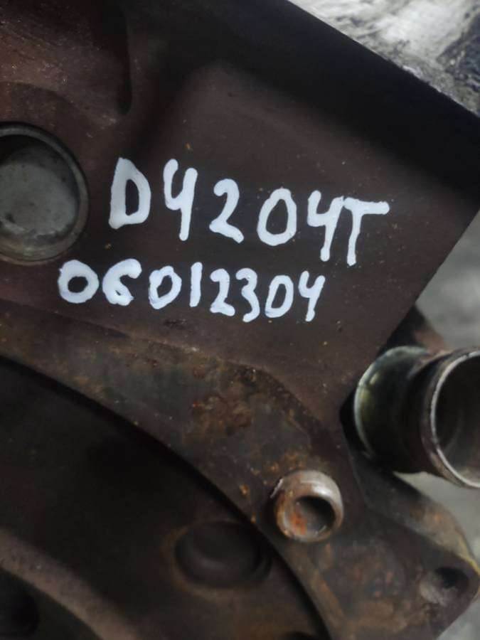 Двигатель D4204T Volvo S40 2 2.0 Дизель