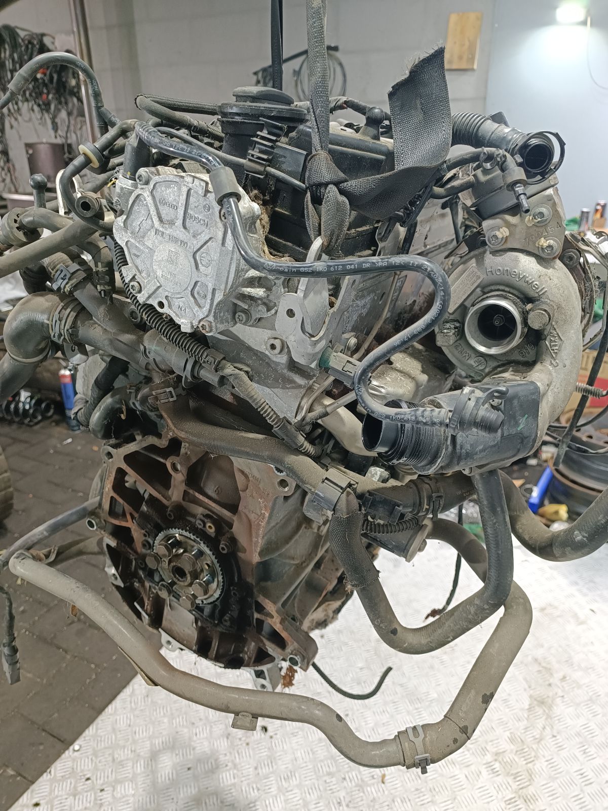 Двигатель CAYZ Volkswagen Caddy 3 1.6 Дизель
