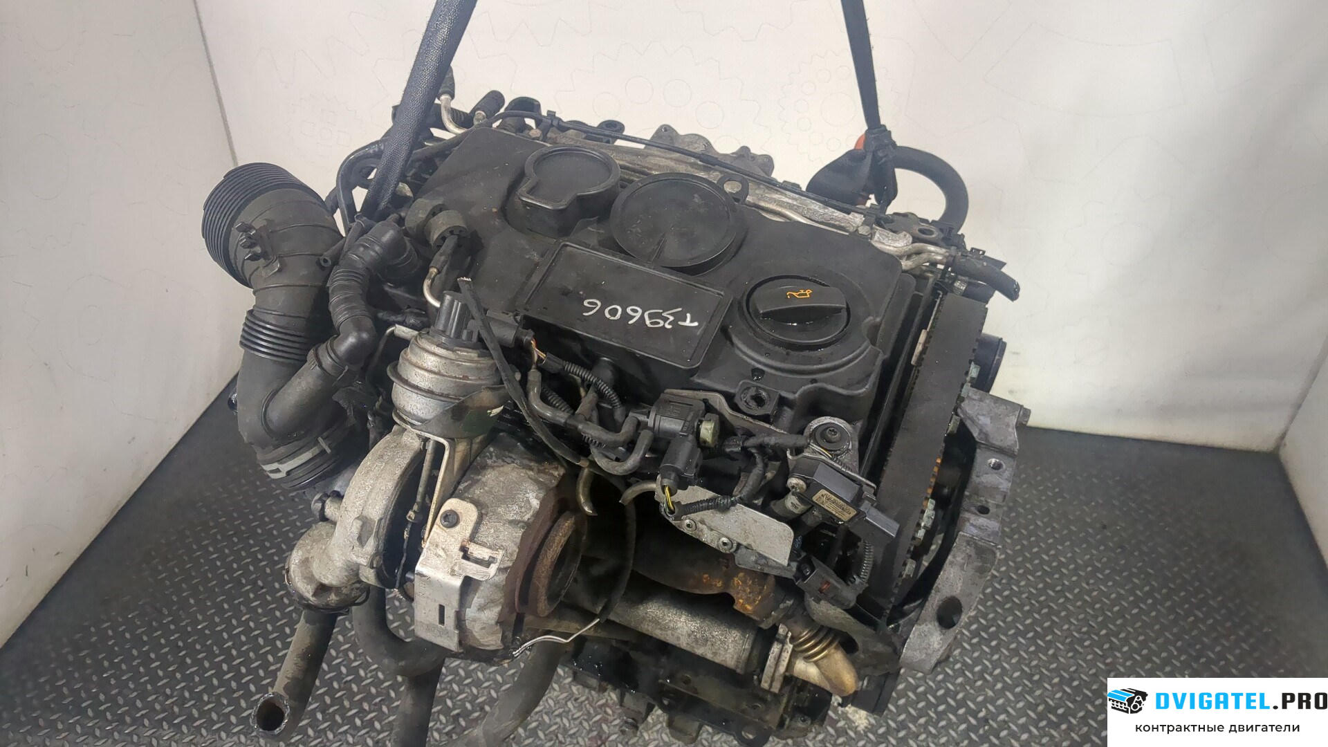 Двигатель Seat Leon 2 2005 - 2009 BMN 2 л., Дизель, TDI, артикул 8912682