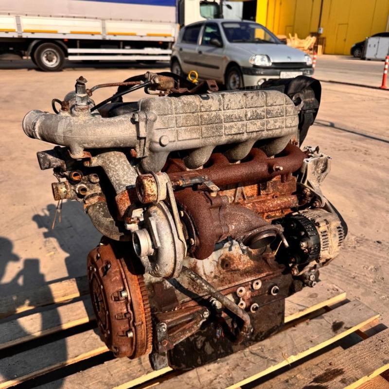 Двигатель 814043 Renault Master 2