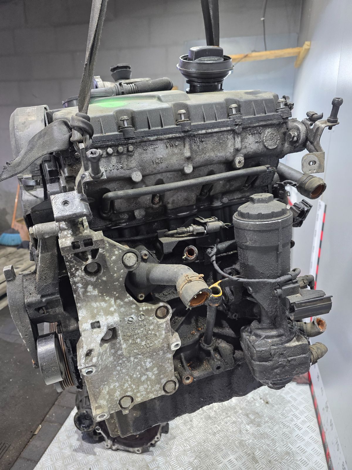 Двигатель BXE Volkswagen Passat B6 1.9 Дизель