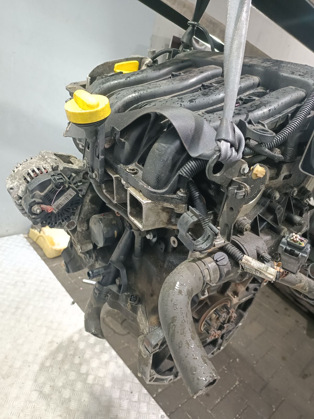 Двигатель K4M9766 Renault Megane 2 1.6 Бензин