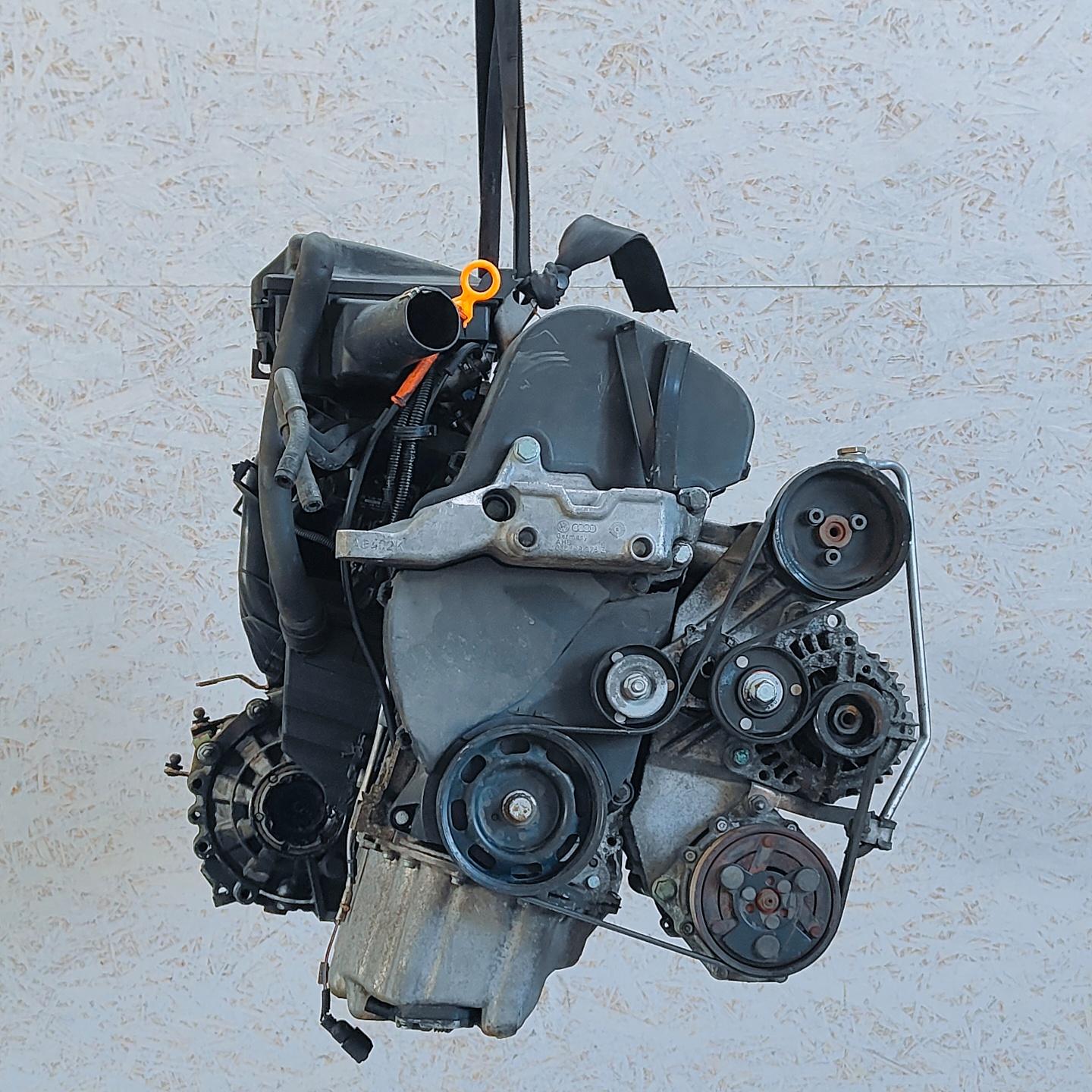Двигатель AKQ Volkswagen Golf 4 1.4 Бензин