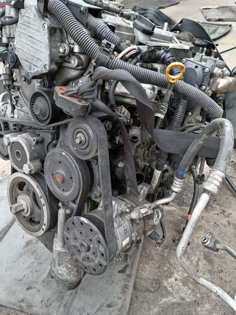 Двигатель 2AD Toyota Verso 2.2 Дизель