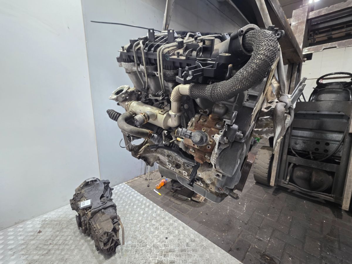 Двигатель d4164t Volvo V50 1.6 Дизель