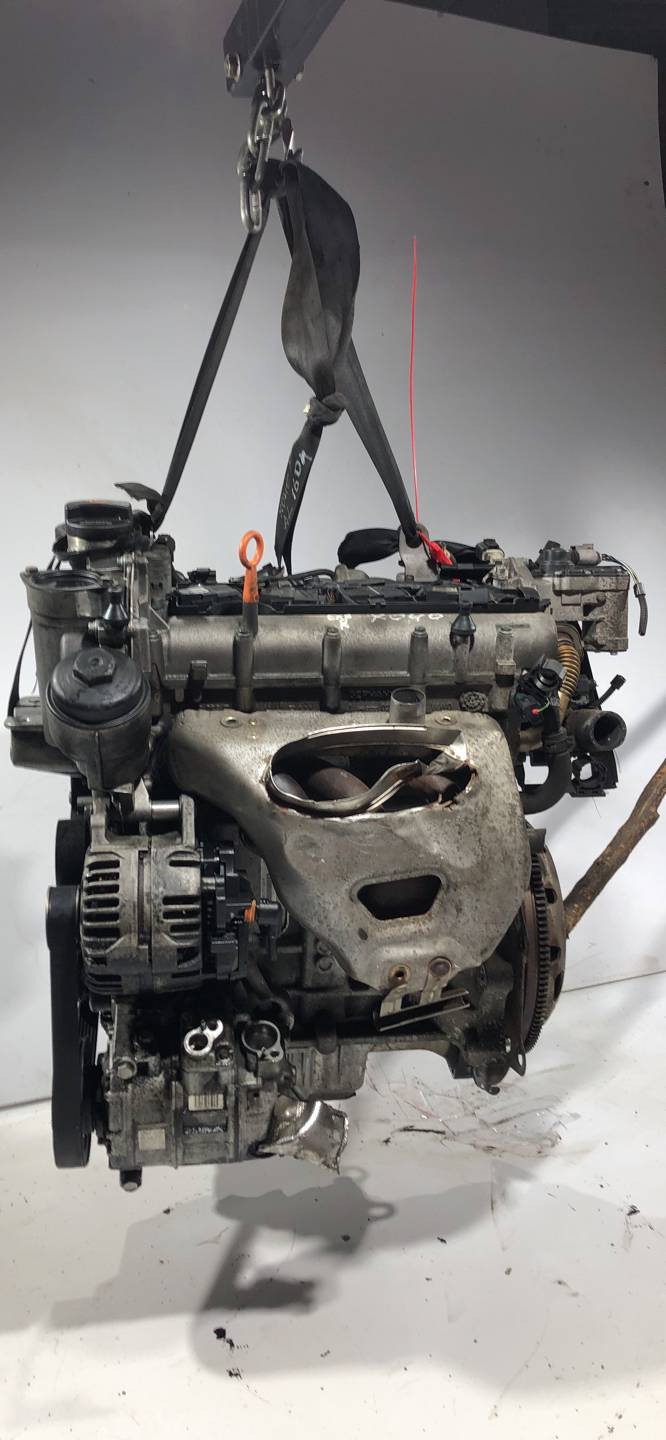 Двигатель BLF Volkswagen Passat B6 1.6 Бензин