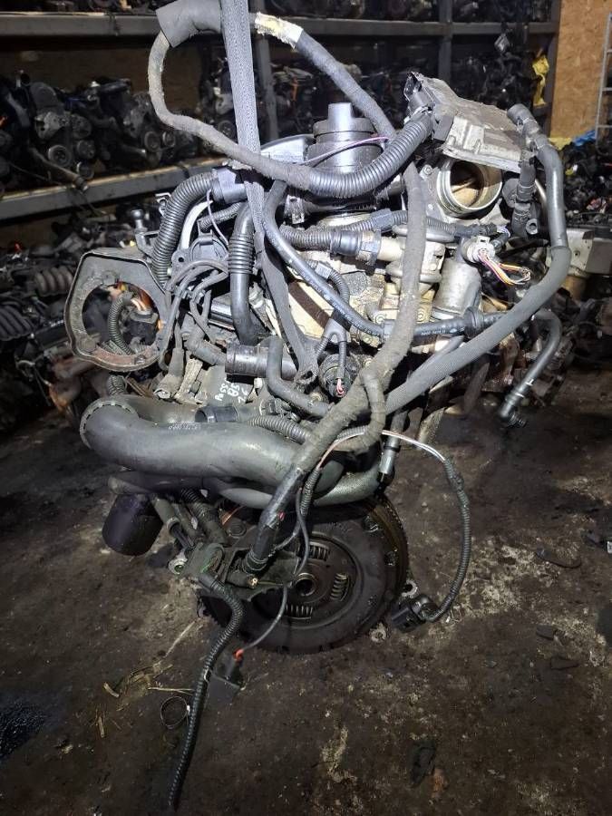 Двигатель AVU Volkswagen Golf 4 1.6 Бензин