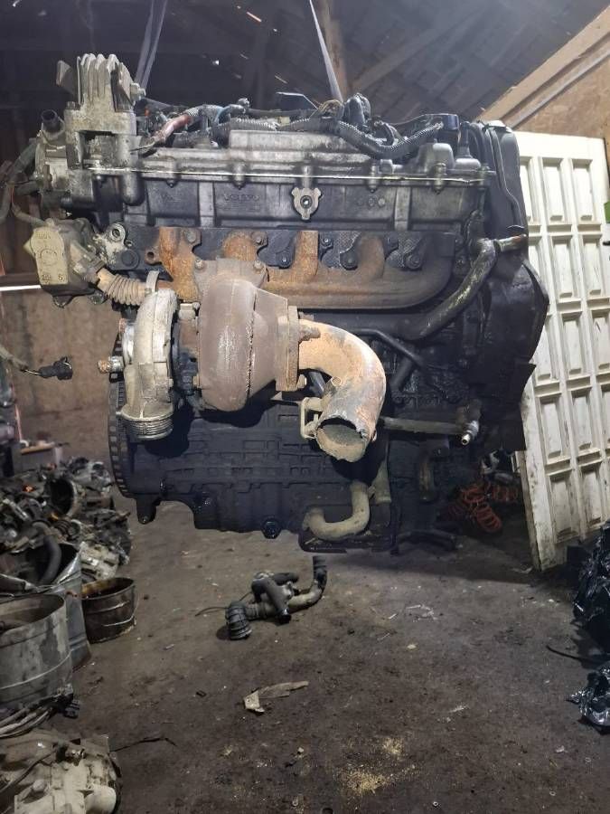 Двигатель D5244T Volvo S60 1 2.4 Дизель