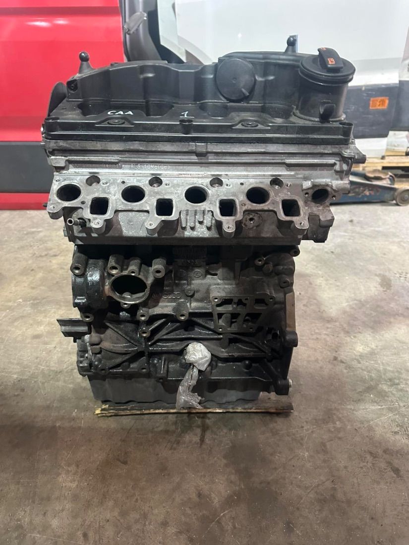 Двигатель CAA Volkswagen Multivan T5 restailing 2.0 Дизель