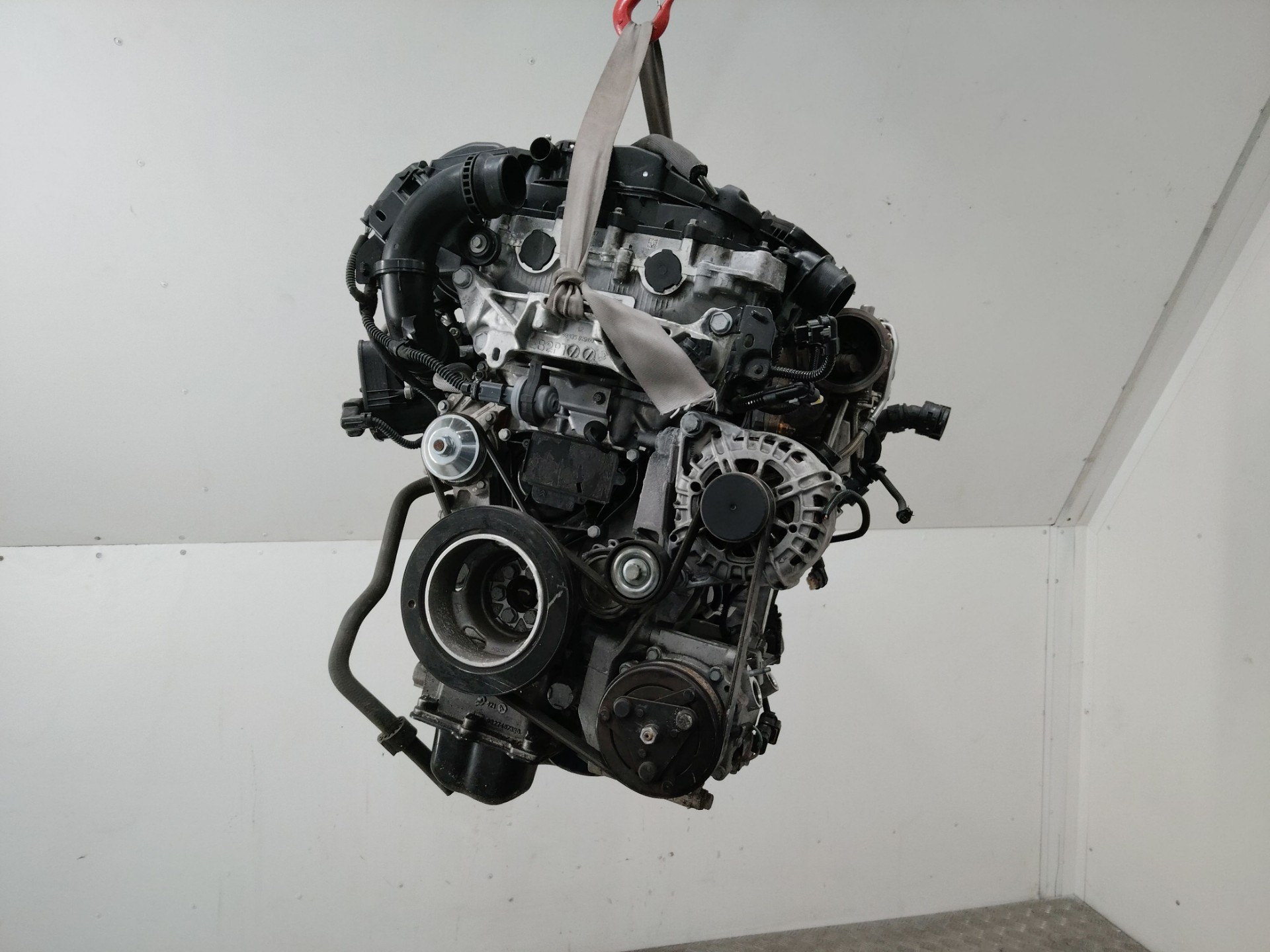 Двигатель PSA Peugeot 208 1.2 Бензин