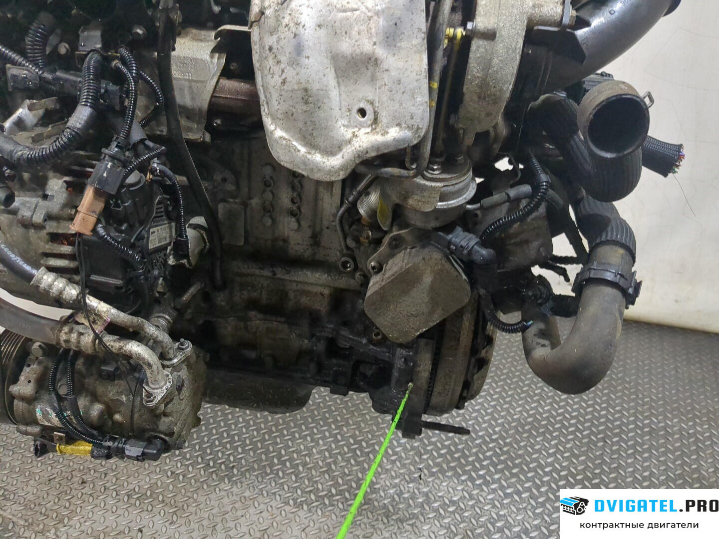 Двигатель Citroen C4 Picasso 2006 - 2013 9HR 1.6 л., Дизель, HDI, артикул 8396351