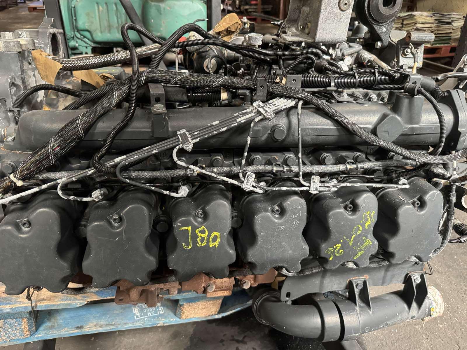 Двигатель J80 Renault Premium