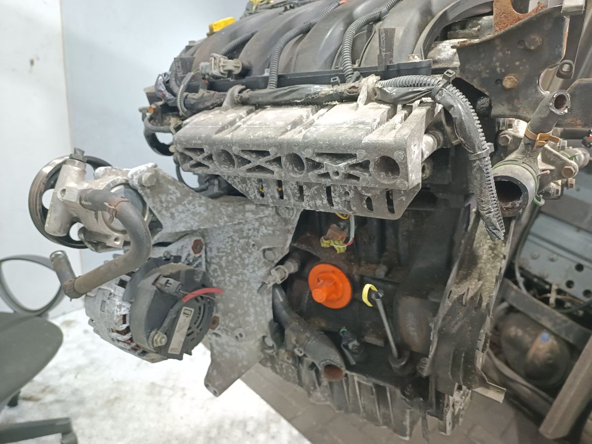 Двигатель F4P775 Renault Laguna 2 1.8 Бензин