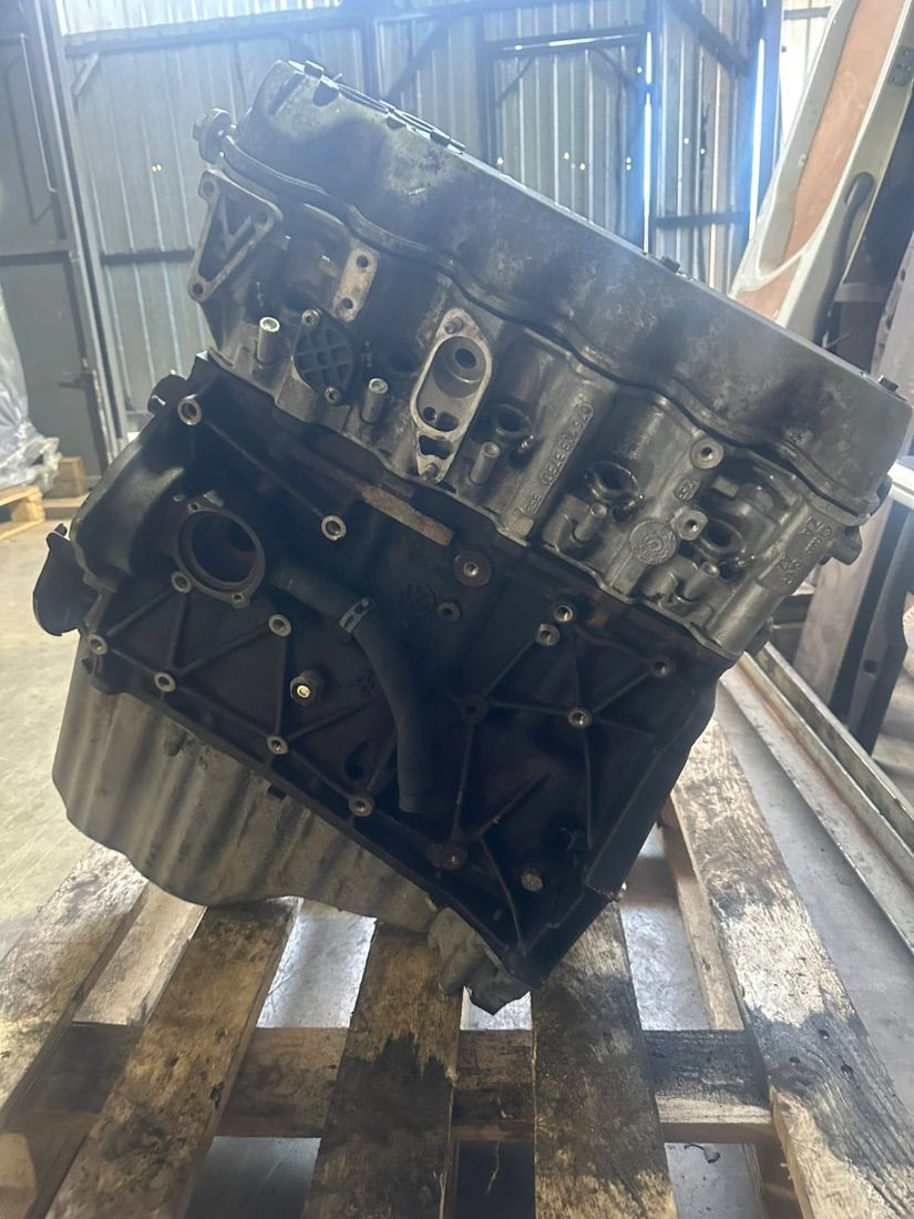 Двигатель BJL Volkswagen Crafter 1 2.5 Дизель