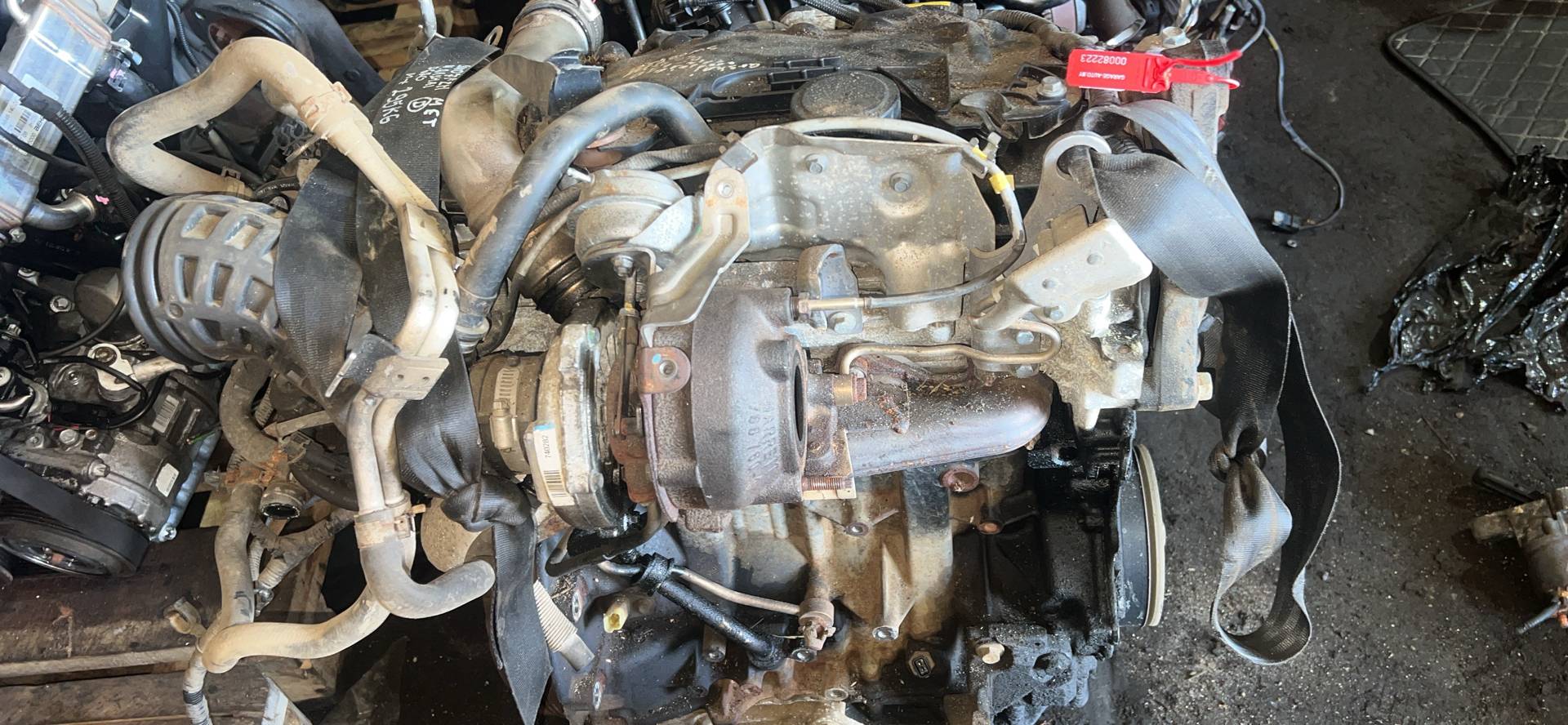 Двигатель M9RG832 Nissan Qashqai 1 2.0 Дизель